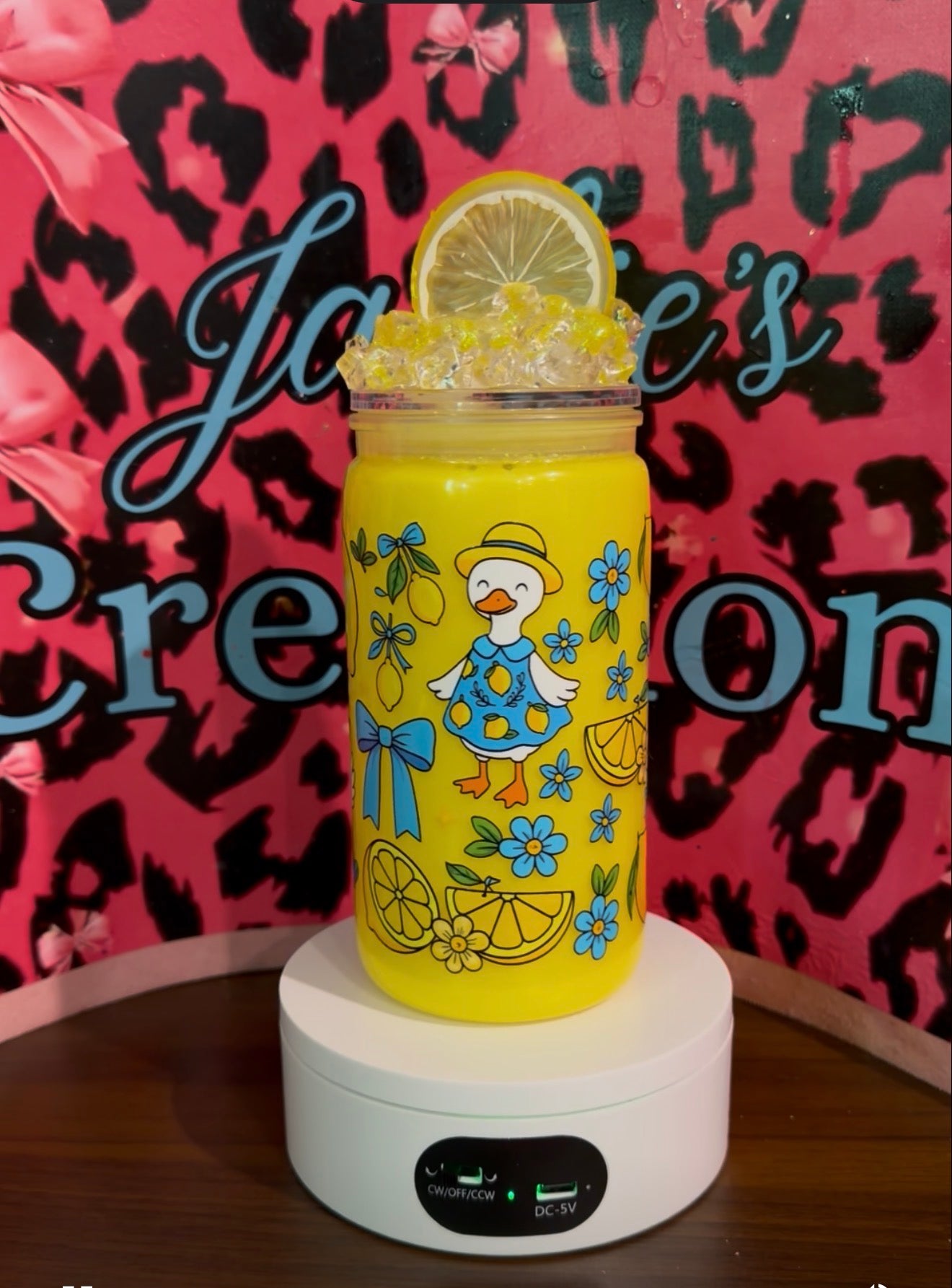 Pre-Made 16oz w/ice Lid and Lemon